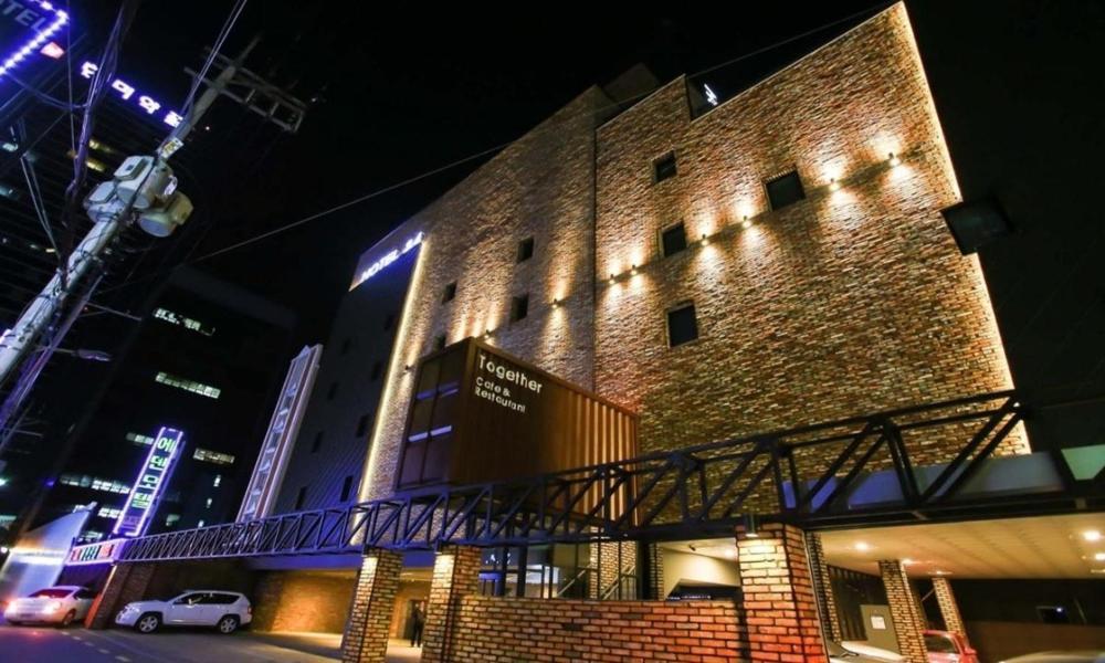 Jamsil 2.4 Hotel Seoul Exteriör bild